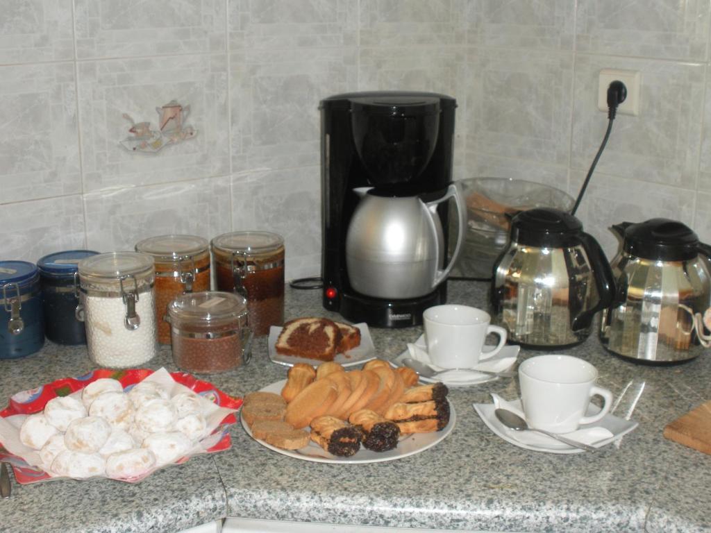 Artemis Hotel Karpenisi Buitenkant foto